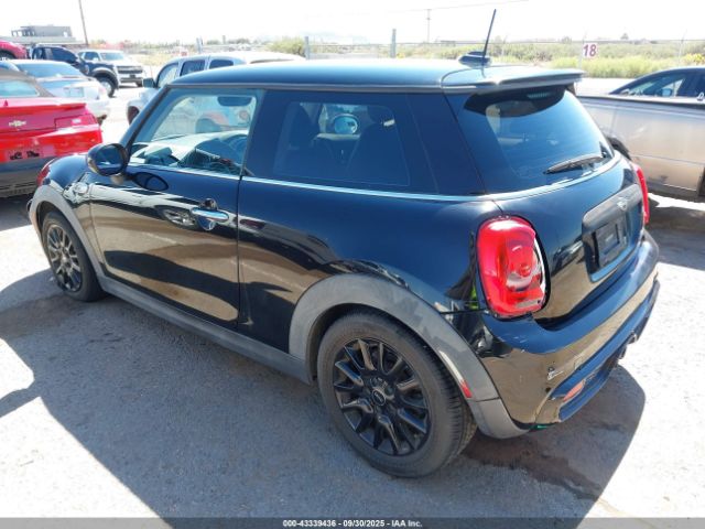 2015 MINI HARDTOP WMWXP7C59F2A40035 Photo 2