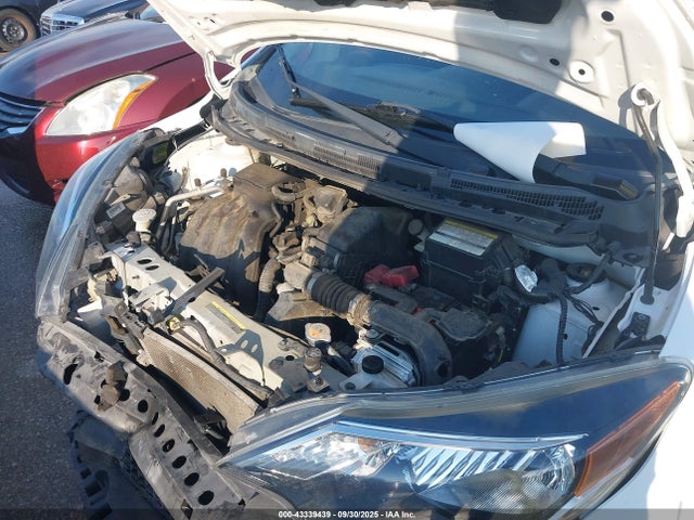 3N1CE2CP9HL364714 Nissan 2017