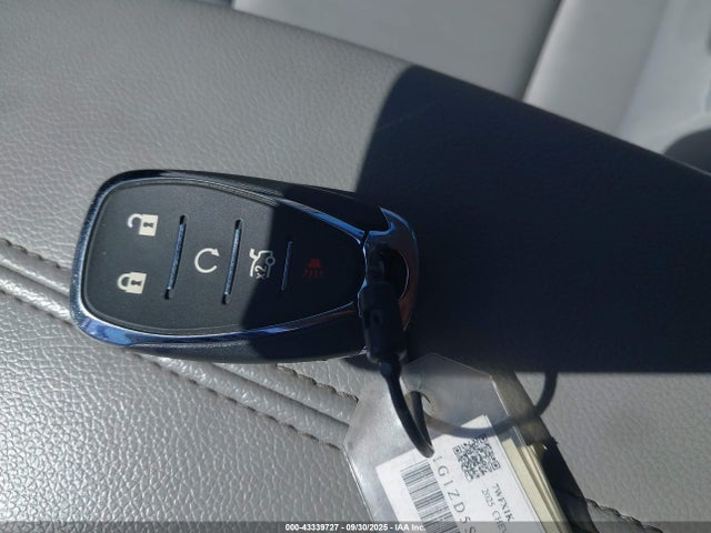 1G1ZD5ST4SF116584 Chevrolet lfv