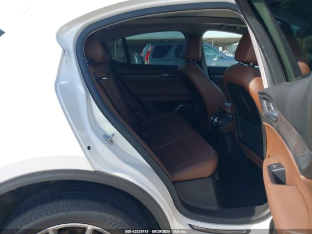 2018 ALFA ROMEO STELVIO ZASFAKBN8J7B97141 Photo 7