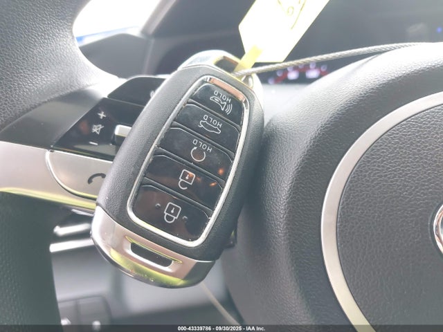 5NPLM4AG7MH026544 Hyundai ELANTRA SEL