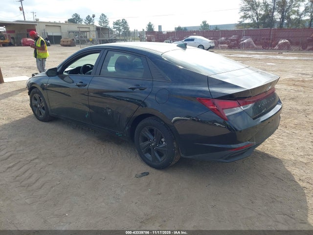 5NPLM4AG7MH026544 Hyundai ELANTRA SEL
