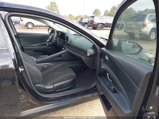 5NPLM4AG7MH026544 Hyundai ELANTRA SEL