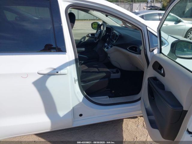 2023 CHRYSLER VOYAGER 2C4RC1CG7PR525120 Photo 4