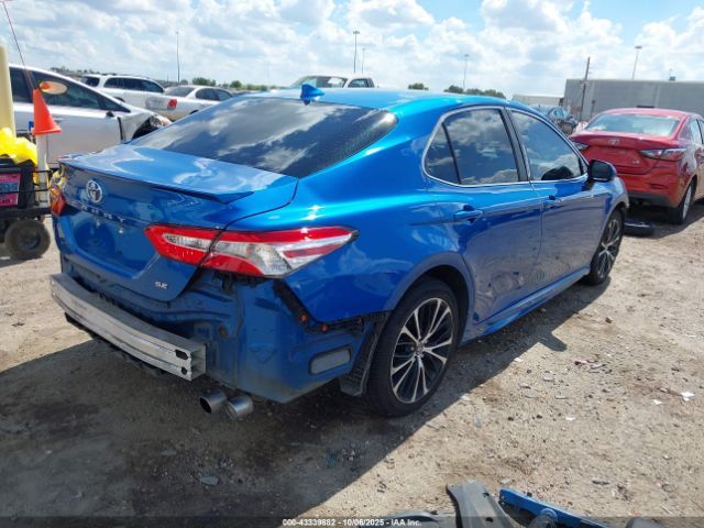 2020 TOYOTA CAMRY 4T1G11AK1LU303105 Photo 3
