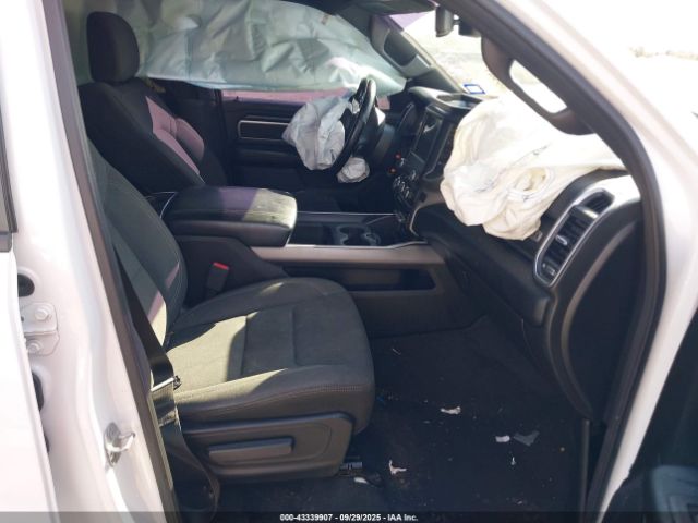 2019 RAM 1500 1C6SRFFT4KN573418 Photo 4