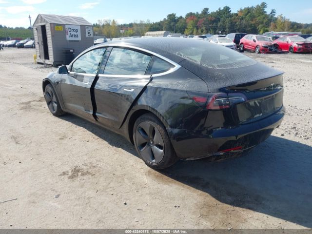 2018 TESLA MODEL 3 5YJ3E1EB3JF099124 Photo 2