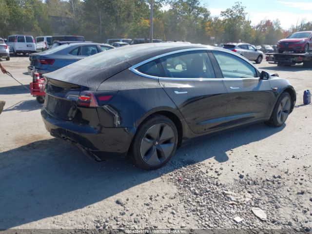 2018 TESLA MODEL 3 5YJ3E1EB3JF099124 Photo 3