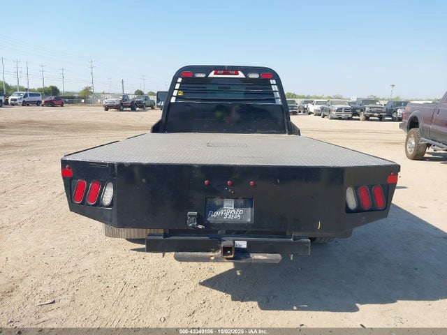1GB3YSE76PF231133 Chevrolet l8t