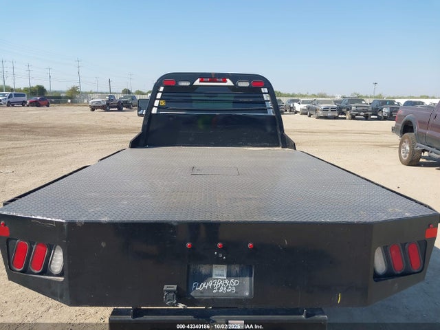 1GB3YSE76PF231133 Chevrolet l8t