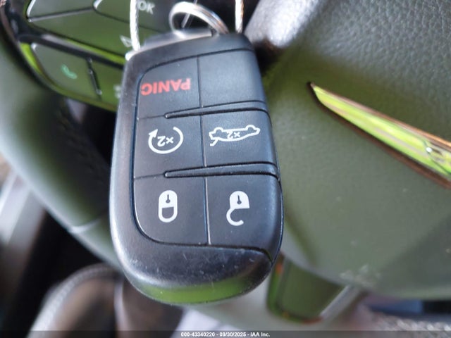 2C3CCABGXNH236523 Chrysler 300