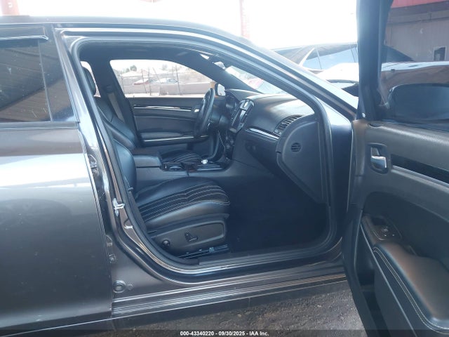 2C3CCABGXNH236523 Chrysler 300