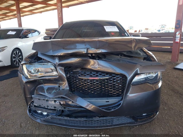 2C3CCABGXNH236523 Chrysler 300