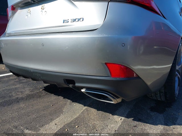 43340232 :رقم المزاد ، JTHDA1D29L5101253 vin ، 2020 Lexus Is 300 مزاد بيع