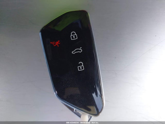 2024 VOLKSWAGEN ID.4 1V2CRPE84RC000457 Photo 10