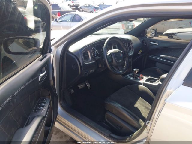 2019 DODGE CHARGER 2C3CDXGJ1KH564171 Photo 4