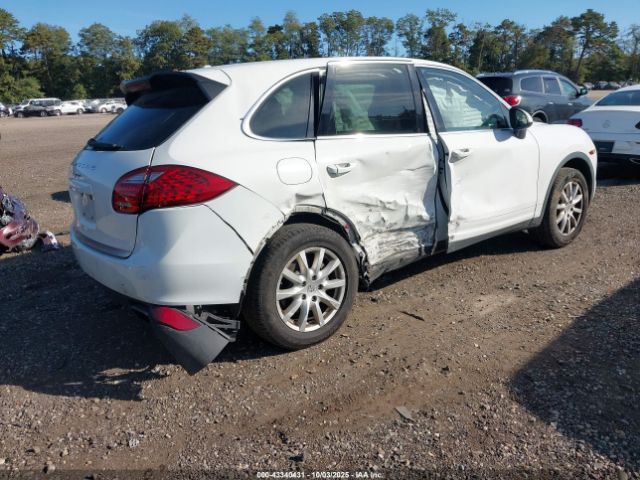 2013 PORSCHE CAYENNE WP1AA2A21DLA04395 Photo 3