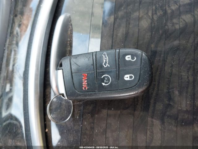 2017 CHRYSLER 300C 2C3CCAEG7HH570928 Photo 10