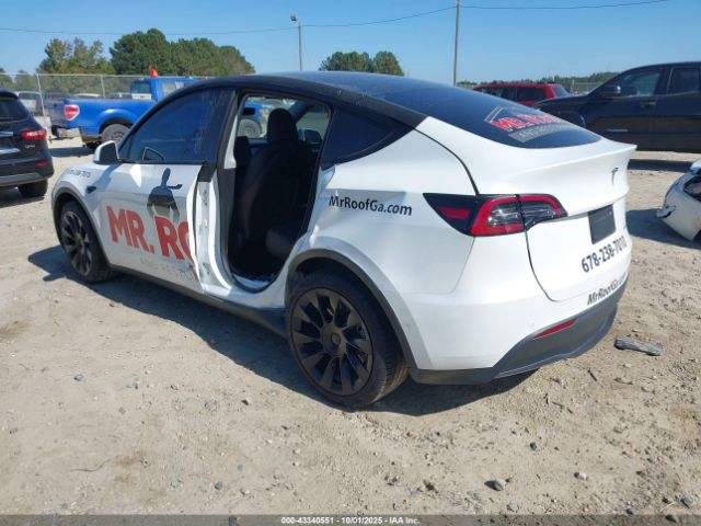2022 TESLA MODEL Y 7SAYGDEE8NA019642 Photo 2