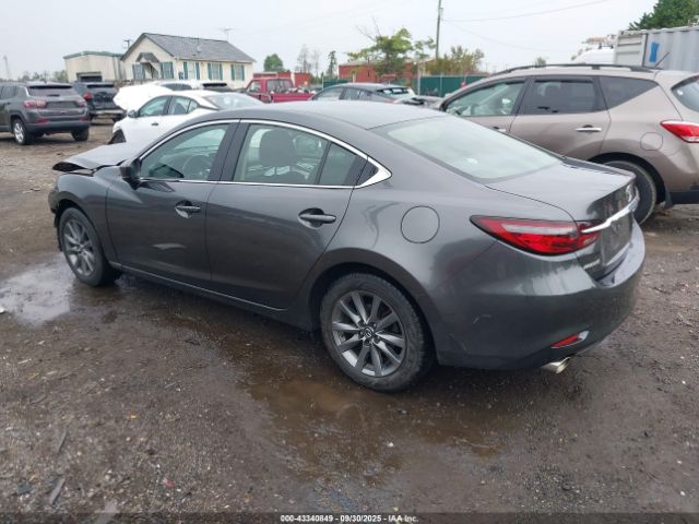 2018 MAZDA MAZDA6 JM1GL1UMXJ1303193 Photo 2