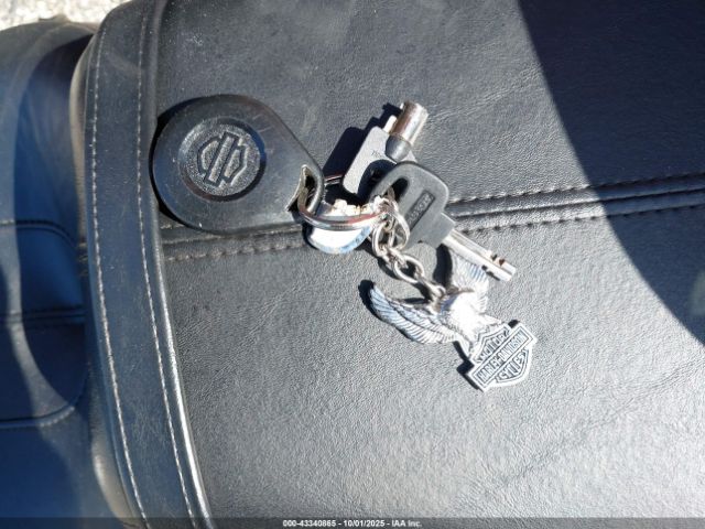 2016 HARLEY-DAVIDSON FLSTC 1HD1BWV11GB022430 Photo 10