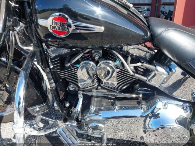 2016 HARLEY-DAVIDSON FLSTC 1HD1BWV11GB022430 Photo 8
