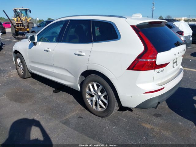 2019 VOLVO XC60 LYV102DK9KB357839 Photo 2