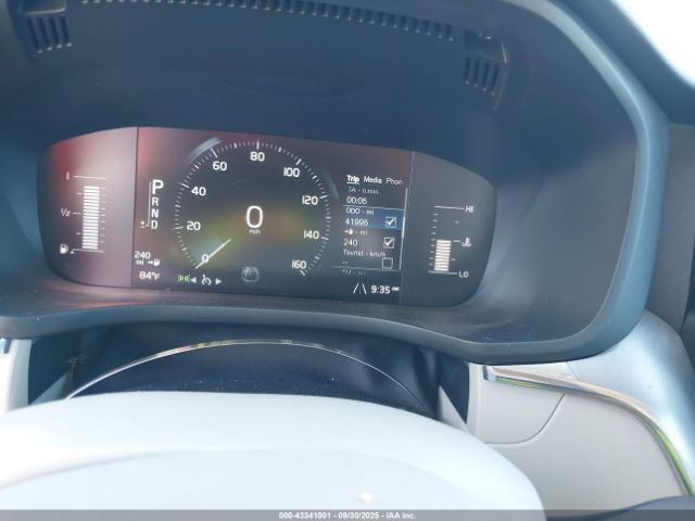 2019 VOLVO XC60 LYV102DK9KB357839 Photo 6