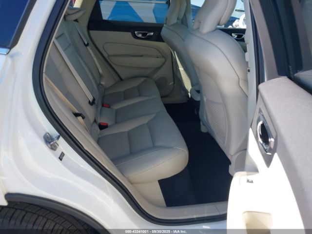 2019 VOLVO XC60 LYV102DK9KB357839 Photo 7