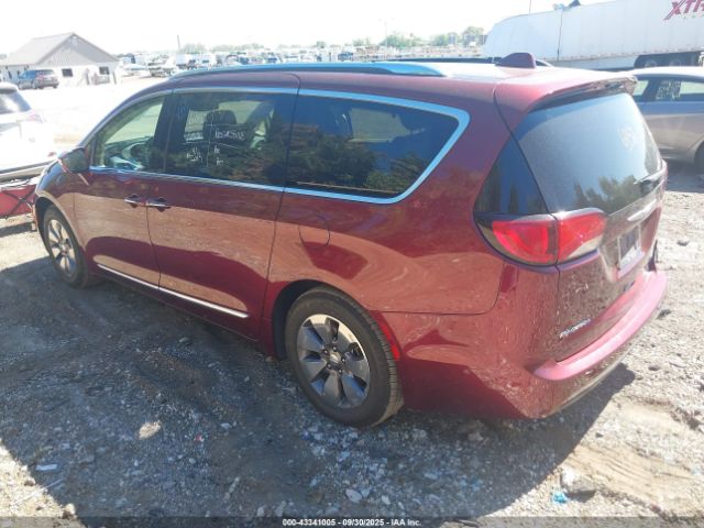 2018 CHRYSLER PACIFICA HYBRID 2C4RC1N76JR229963 Photo 2