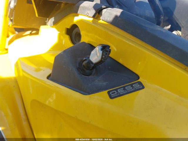 2021 CAN-AM OUTLANDER 3JBLWAU4XMJ000416 Photo 10