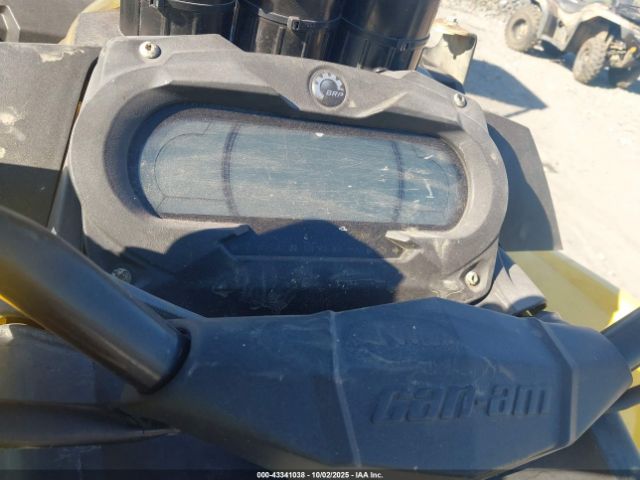 2021 CAN-AM OUTLANDER 3JBLWAU4XMJ000416 Photo 6