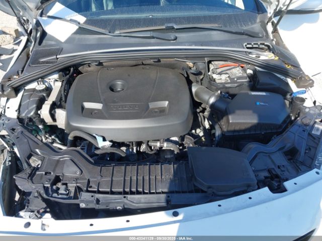 2016 VOLVO S60 YV126MFP6G2394583 Photo 9