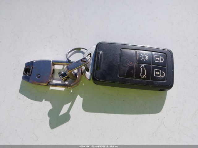 2016 VOLVO S60 YV126MFP6G2394583 Photo 10