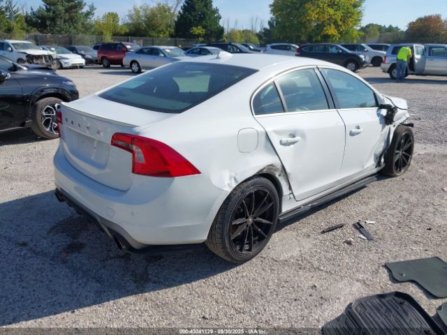 2016 VOLVO S60 YV126MFP6G2394583 Photo 3
