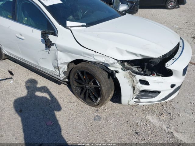 2016 VOLVO S60 YV126MFP6G2394583 Photo 5