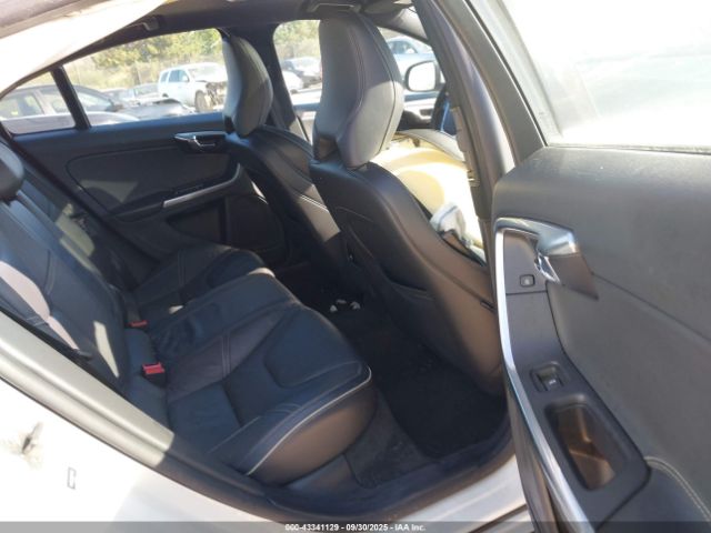 2016 VOLVO S60 YV126MFP6G2394583 Photo 7