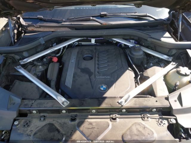 2021 BMW X6 5UXCY6C05M9G43855 Photo 9