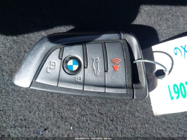 2021 BMW X6 5UXCY6C05M9G43855 Photo 10