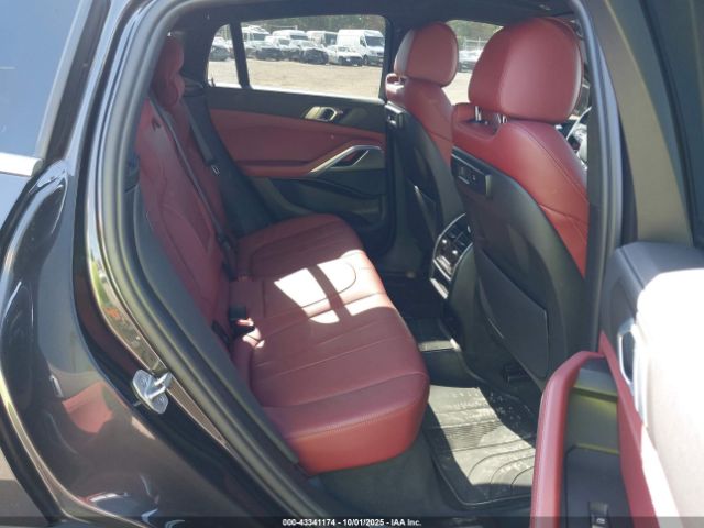 2021 BMW X6 5UXCY6C05M9G43855 Photo 7