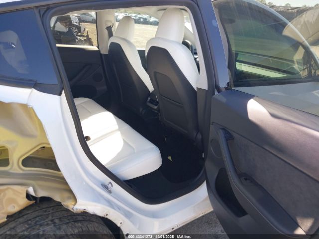 2023 TESLA MODEL Y 7SAYGDEE6PF830331 Photo 7
