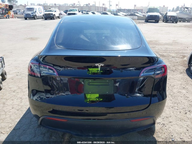 7SAYGDED7SF226254 Tesla Model Y