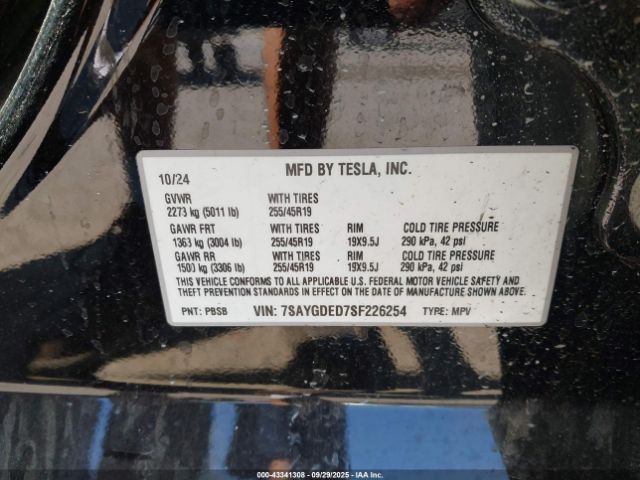 2025 TESLA MODEL Y 7SAYGDED7SF226254 Photo 8