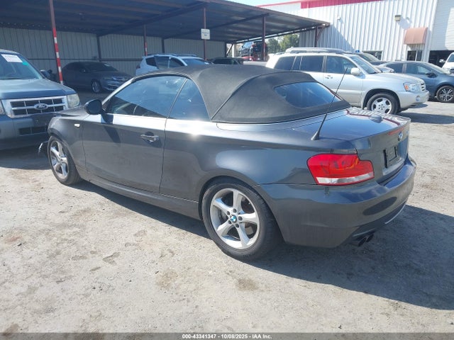 2013 BMW 135I WBAUN7C5XDVM27615 Photo 2