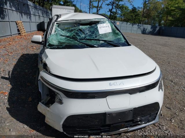 2023 KIA NIRO EV KNDCR3L19P5037540 Photo 5