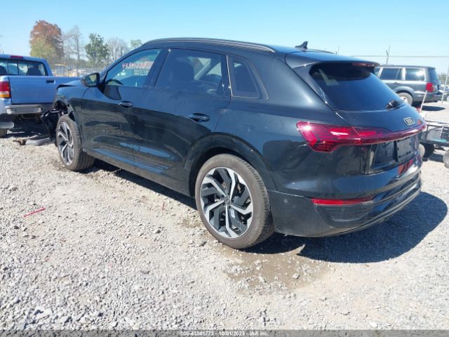 2024 AUDI Q8 E-TRON WA15AAGE8RB049422 Photo 2