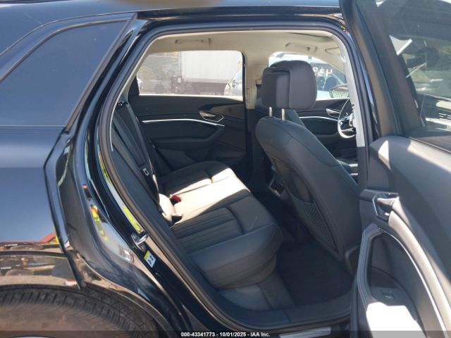 2024 AUDI Q8 E-TRON WA15AAGE8RB049422 Photo 7