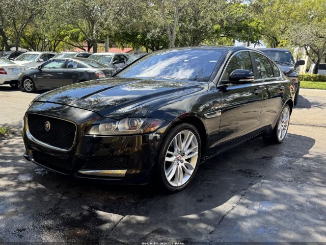 2016 JAGUAR XF SAJBK4BV4GCY21101 Photo 1