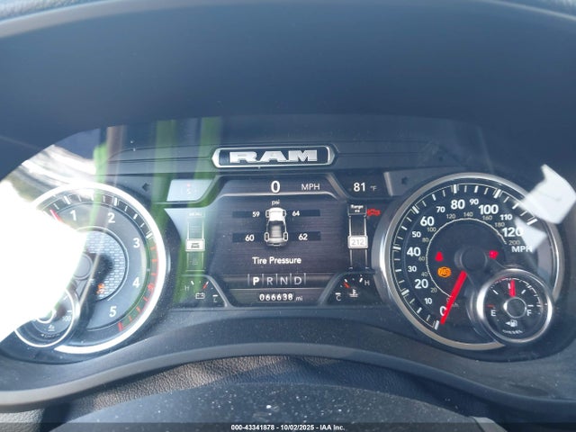 RAM 2022 2022 3C6UR5NL6NG381399 Image 7