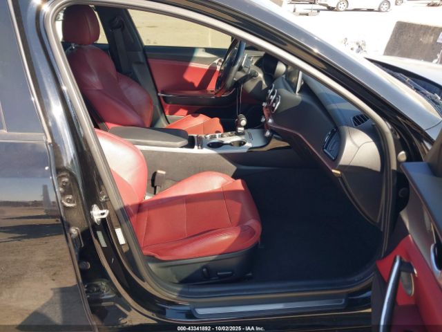 2018 KIA STINGER KNAE45LC9J6011538 Photo 4